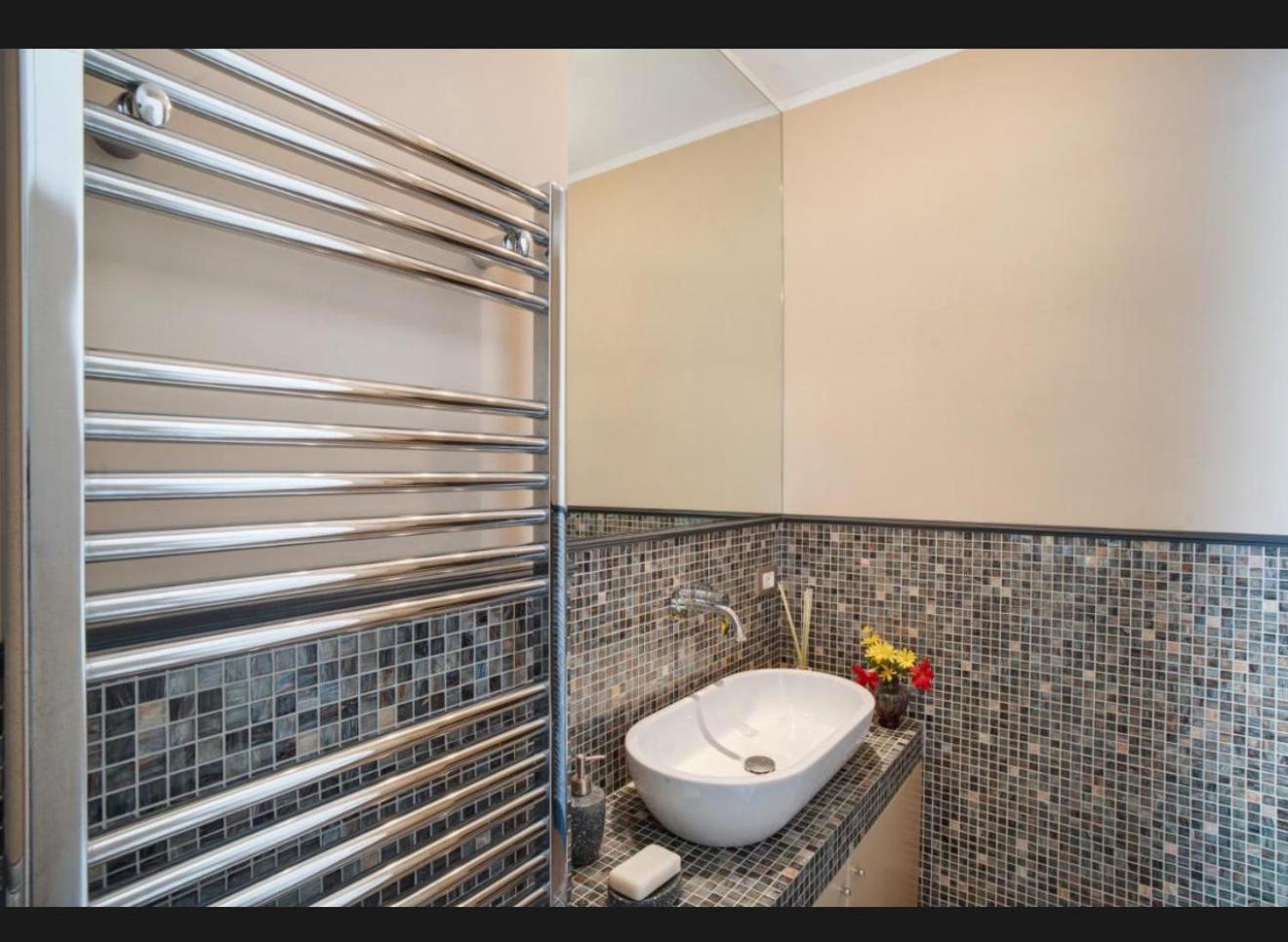 Mamariviera Home Holidays Sanremo - Casa Vista Mare Con Piscina Luaran gambar